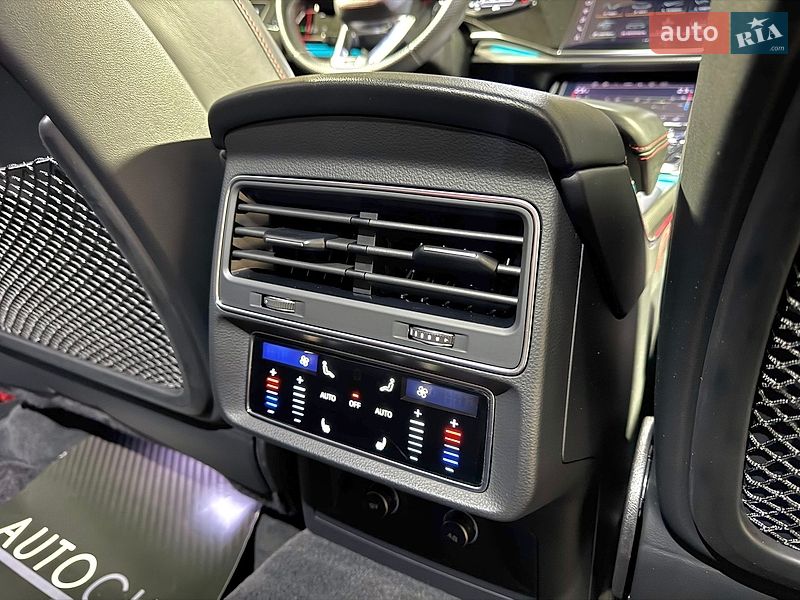 Внедорожник / Кроссовер Audi RS Q8 2021 в Днепре