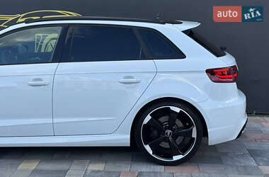 Хэтчбек Audi RS3 Sportback 2016 в 