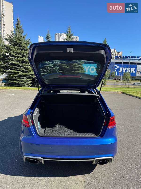Хетчбек Audi RS3 Sportback 2016 в Києві
