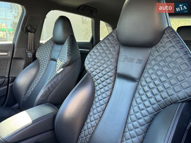 Хетчбек Audi RS3 Sportback 2016 в Києві