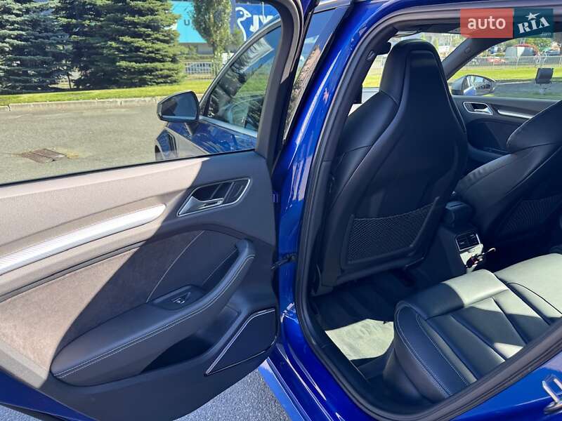 Хетчбек Audi RS3 Sportback 2016 в Києві