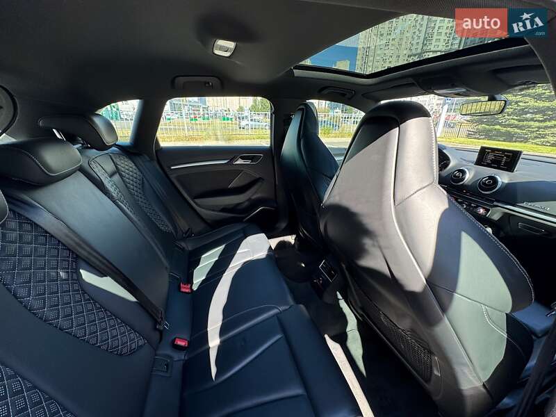 Хетчбек Audi RS3 Sportback 2016 в Києві