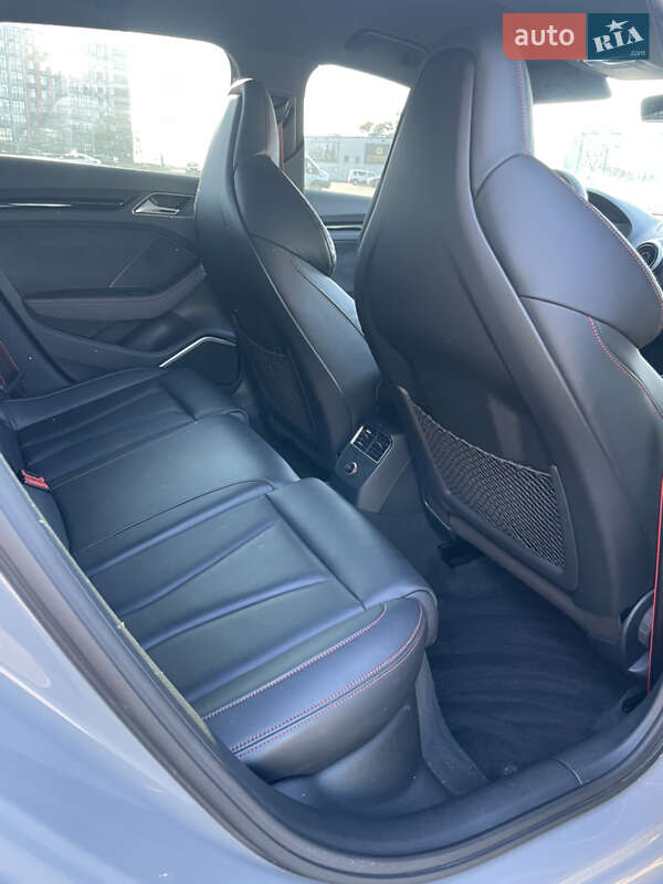 Седан Audi RS3 2015 в Василькове