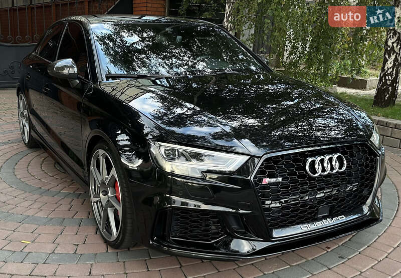 Седан Audi RS3 2018 в Запорожье