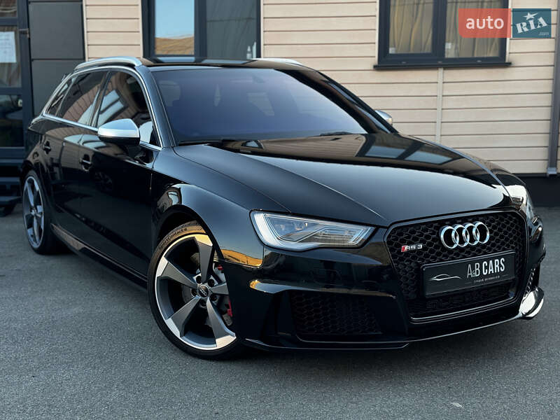 Седан Audi RS3 2015 в 