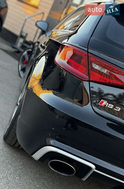 Седан Audi RS3 2015 в 