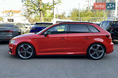 Седан Audi RS3 2017 в 