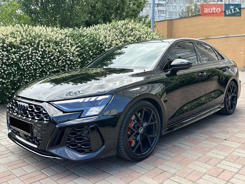Седан Audi RS3 2021 в Киеве