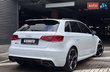 Седан Audi RS3 2017 в 