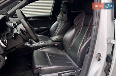 Седан Audi RS3 2017 в 