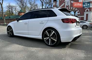 Хэтчбек Audi RS3 2016 в 