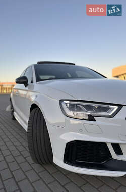 Седан Audi RS3 2017 в 
