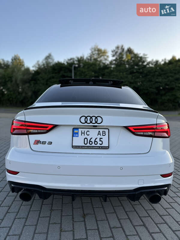 Седан Audi RS3 2017 в Львове