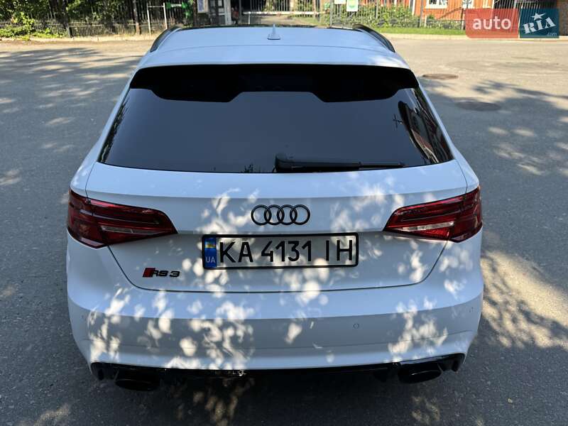 Хетчбек Audi RS3 2016 в Києві