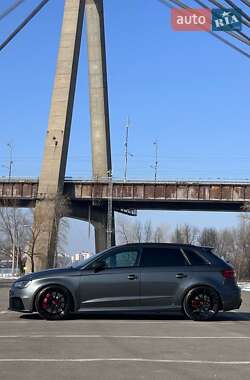 Седан Audi RS3 2016 в 