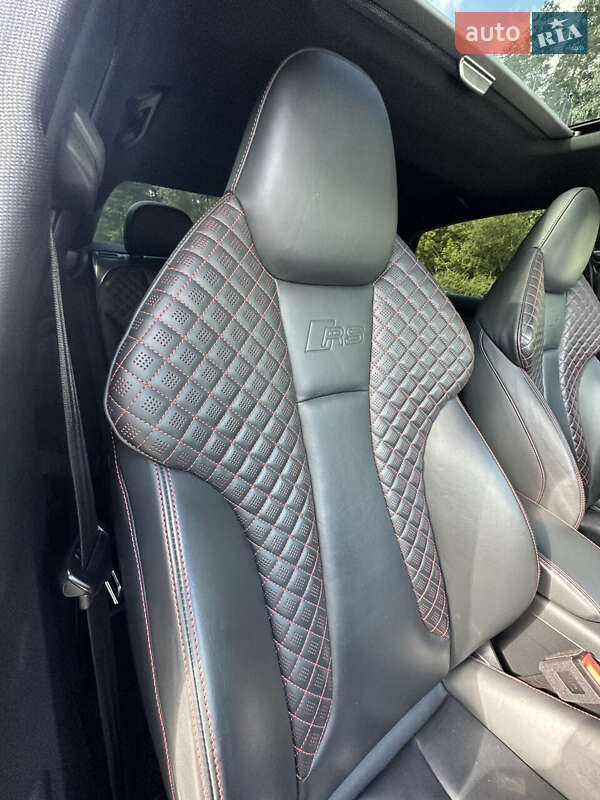 Седан Audi RS3 2018 в Білогородці