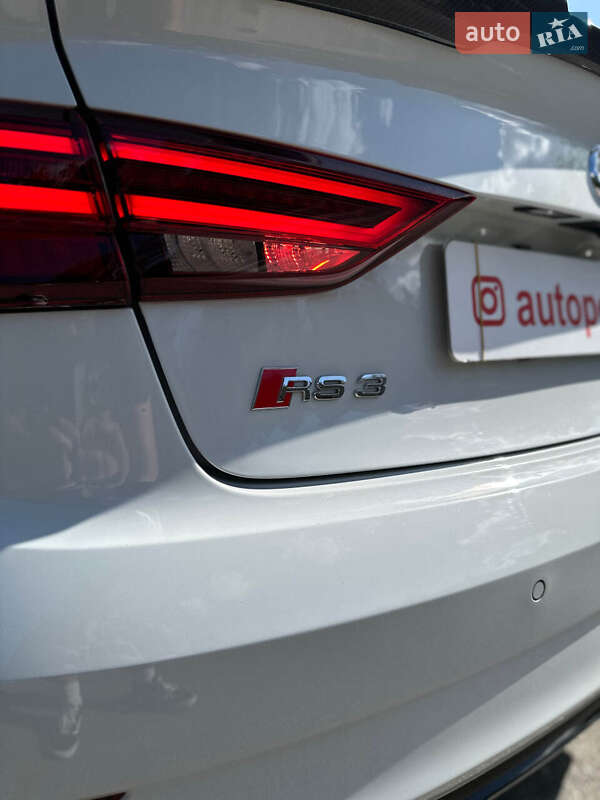 Седан Audi RS3 2018 в Білогородці