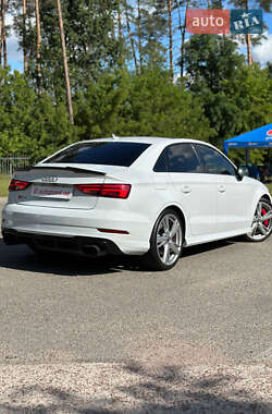 Седан Audi RS3 2018 в 