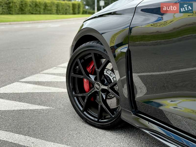 Седан Audi RS3 2022 в Киеве