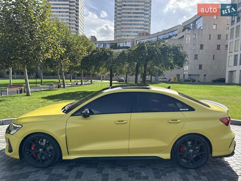 Седан Audi RS3 2022 в Днепре