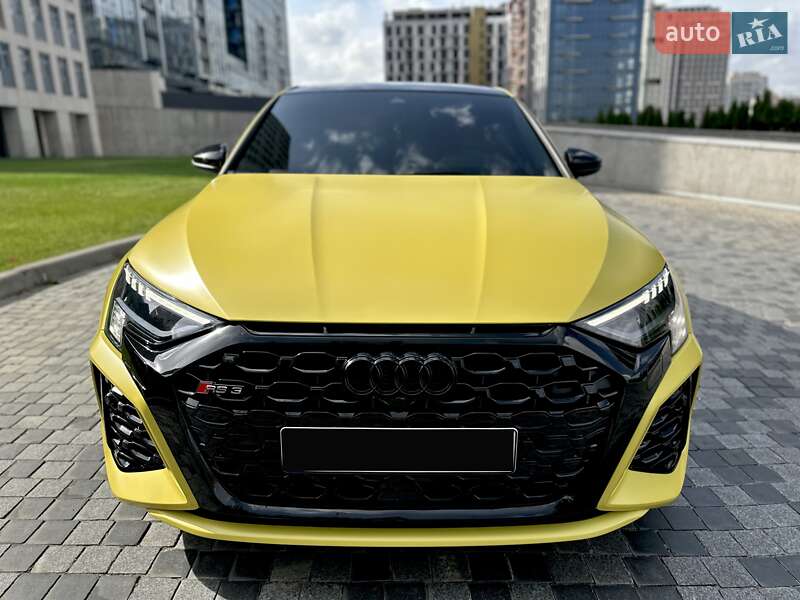 Седан Audi RS3 2022 в Днепре