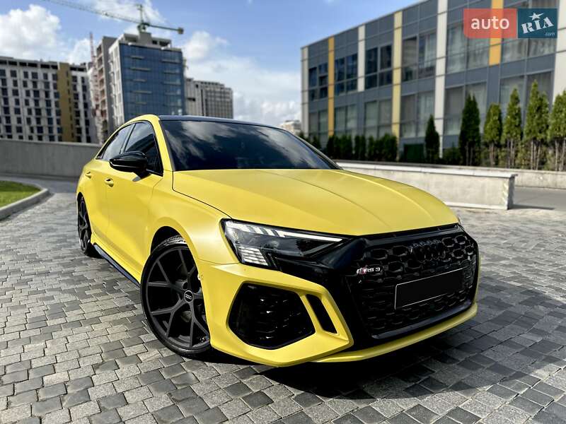 Седан Audi RS3 2022 в Днепре