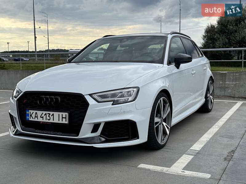 Хетчбек Audi RS3 2016 в Києві