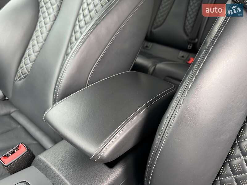 Хетчбек Audi RS3 2016 в Києві