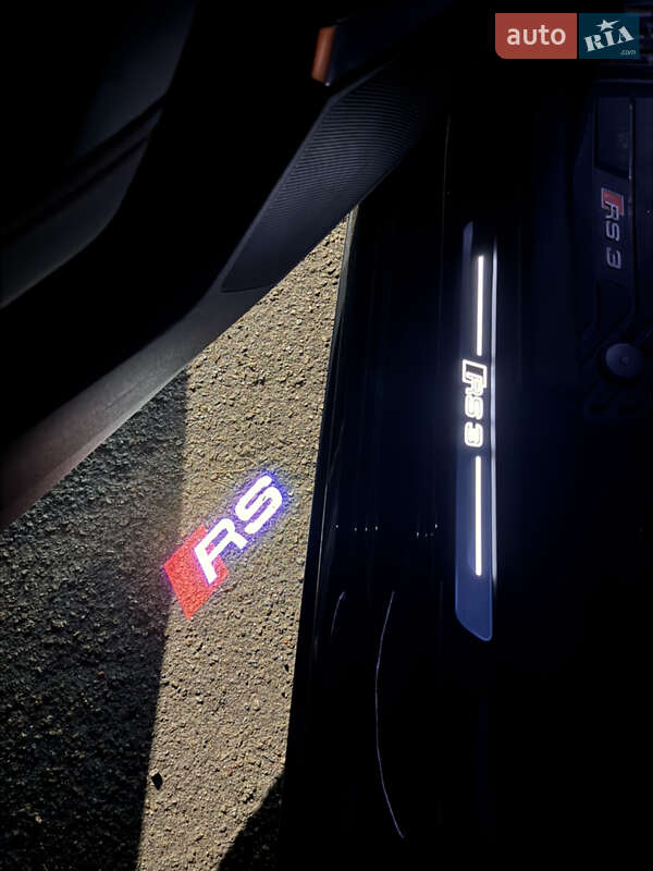 Седан Audi RS3 2024 в Киеве