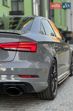 Седан Audi RS3 2018 в 