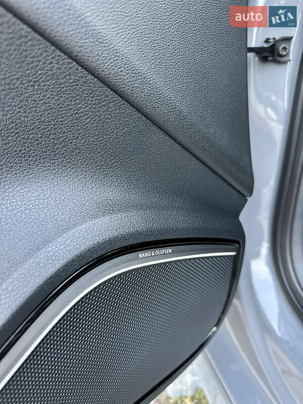 Седан Audi RS3 2020 в Киеве