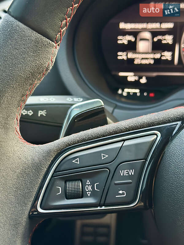 Седан Audi RS3 2020 в Киеве