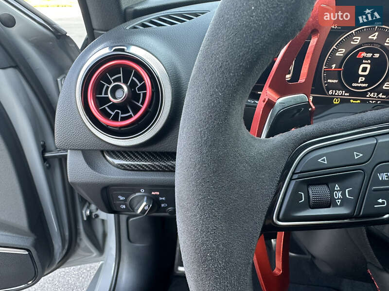 Седан Audi RS3 2017 в Киеве фото 17 Седан Audi RS3 2017 в Киеве