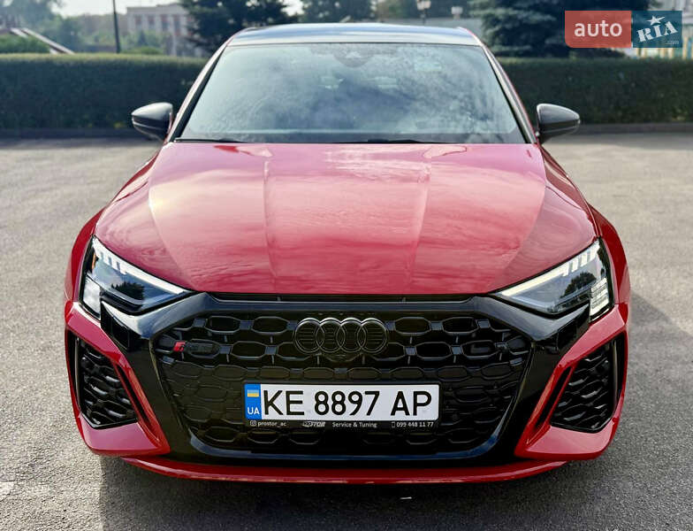 Седан Audi RS3 2022 в Кам'янському