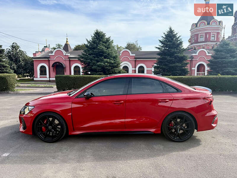 Седан Audi RS3 2022 в Кам'янському