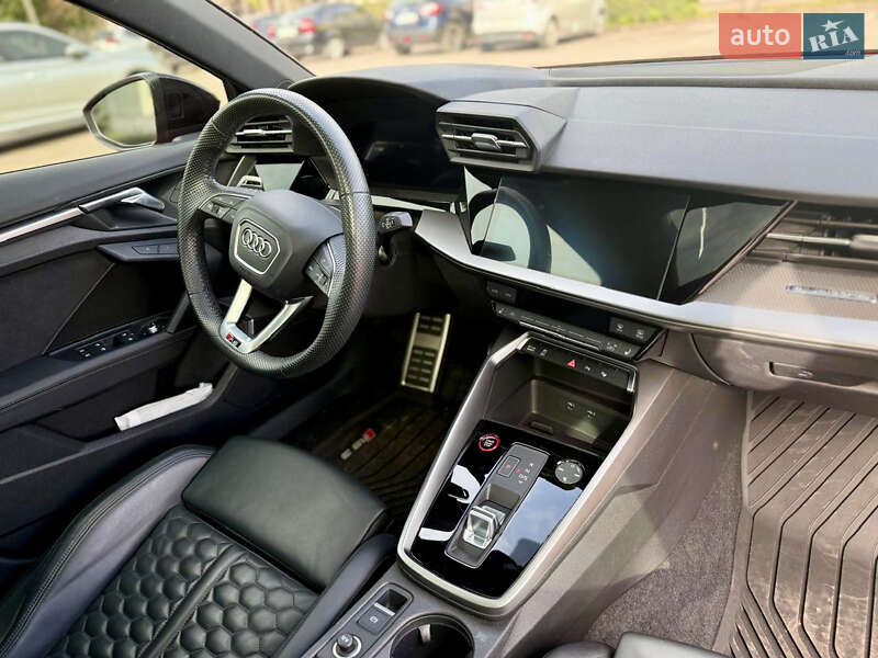 Седан Audi RS3 2022 в Кам'янському