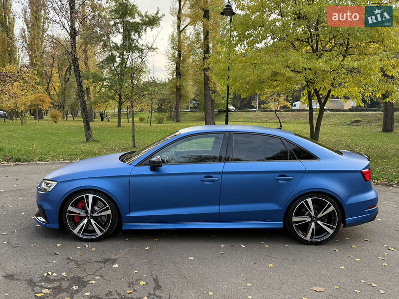 Седан Audi RS3 2017 в Києві фото 16 Седан Audi RS3 2017 в Києві