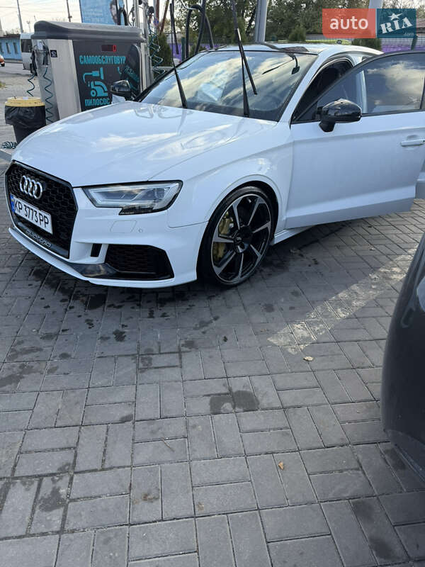 Седан Audi RS3 2017 в Запоріжжі