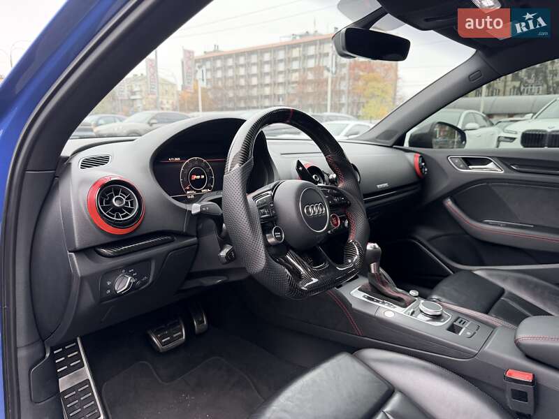 Седан Audi RS3 2017 в Києві фото 16 Седан Audi RS3 2017 в Києві