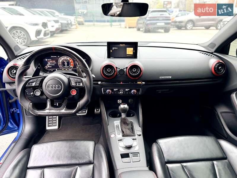 Седан Audi RS3 2017 в Києві фото 24 Седан Audi RS3 2017 в Києві