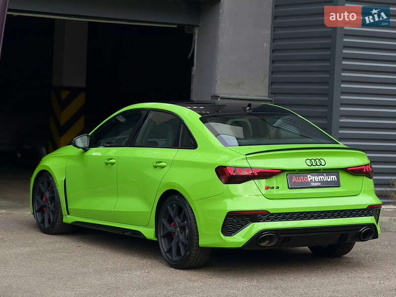 Седан Audi RS3 2024 в Харькове