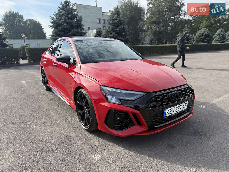 Седан Audi RS3 2022 в Днепре