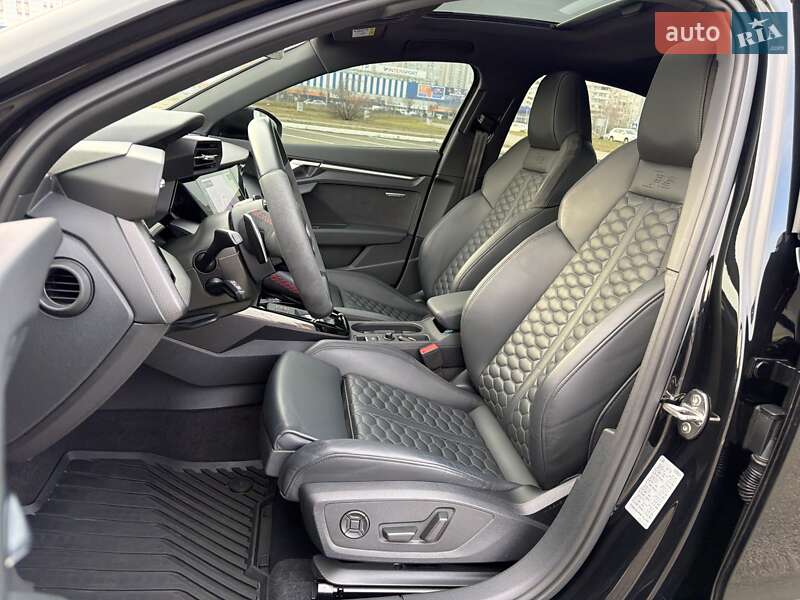 Седан Audi RS3 2021 в Киеве фото 16 Седан Audi RS3 2021 в Киеве