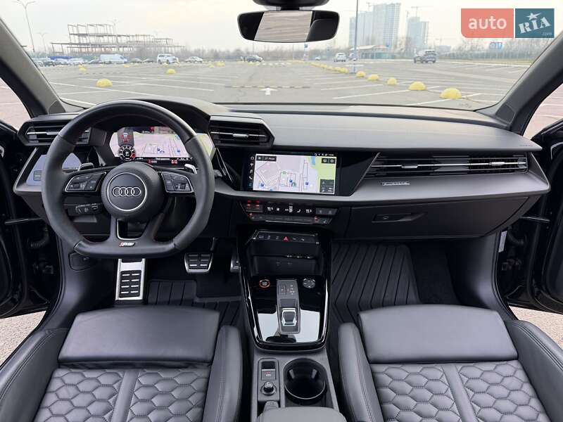 Седан Audi RS3 2021 в Киеве фото 21 Седан Audi RS3 2021 в Киеве