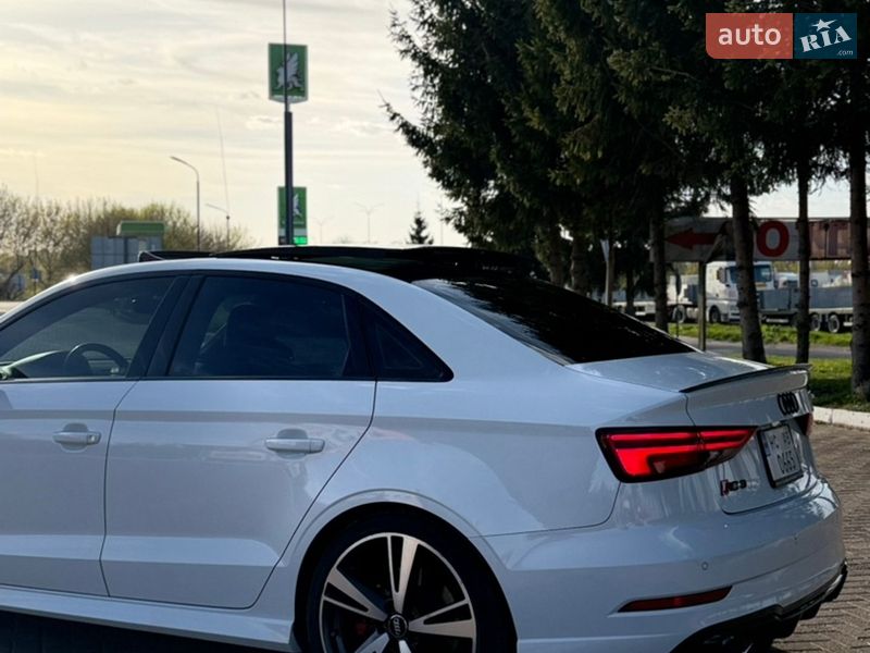 Седан Audi RS3 2017 в Львове фото 39 Седан Audi RS3 2017 в Львове
