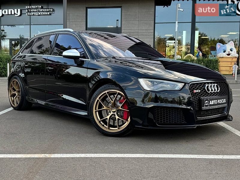 Audi RS3, photos from the listing