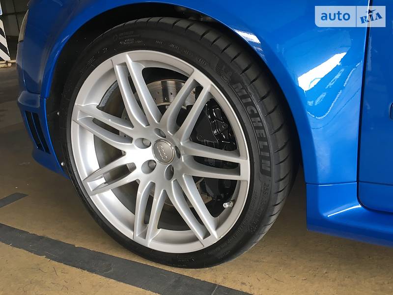 Седан Audi RS4 2006 в Києві