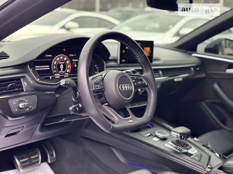 Купе Audi RS5 2018 в Киеве