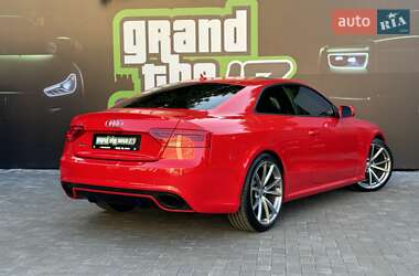 Купе Audi RS5 2011 в 