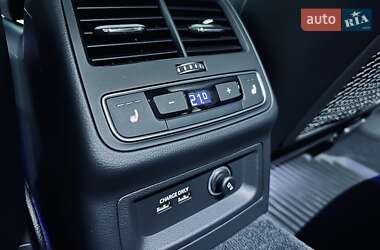 Купе Audi RS5 2020 в 
